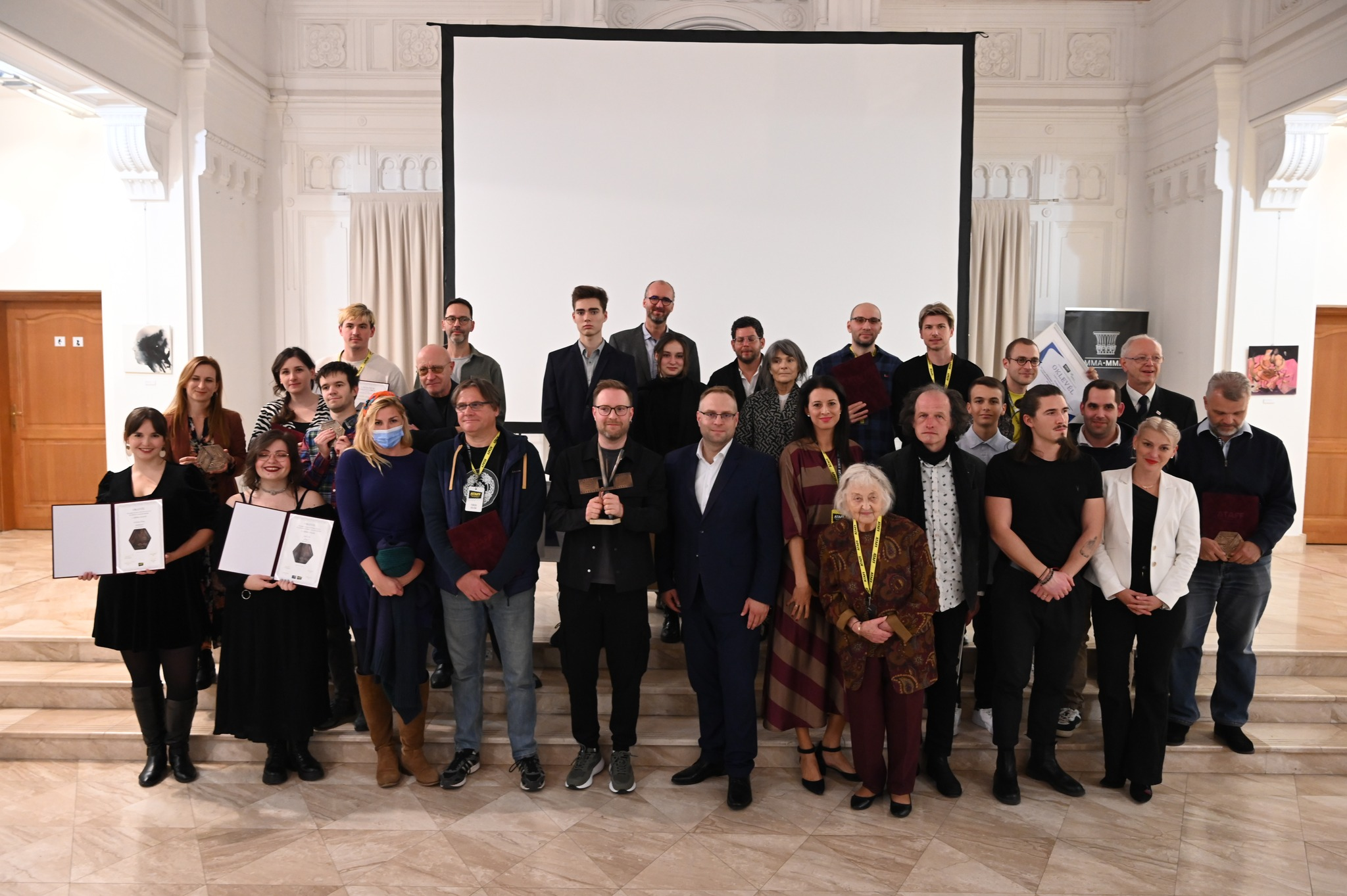 Díjazottak csoportkép - fotó ATAFF, forrás: https://www.ataff.hu/hu/2024/kezdolap)